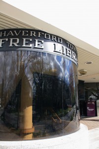 picture of the front of the library